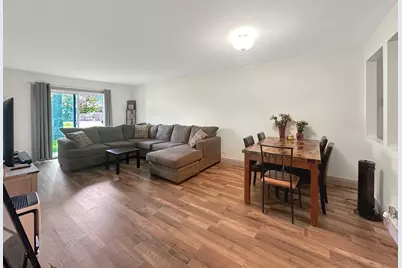 845 Miller Lane #101, Buffalo Grove, IL 60089 - Photo 4
