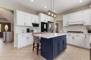 1241 St Charles Dr, Lockport, IL 60441 - Photo 6