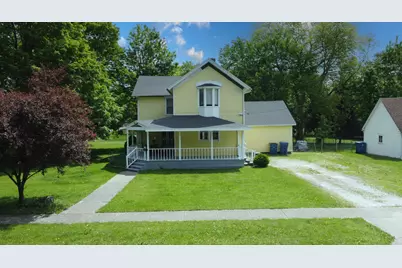 407 E Mulberry Street, Watseka, IL 60970 - Photo 1