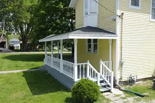 407 E Mulberry St, Watseka, IL 60970 - Photo 6