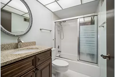 250 W Parliament Place #415, Mount Prospect, IL 60056 - Photo 14