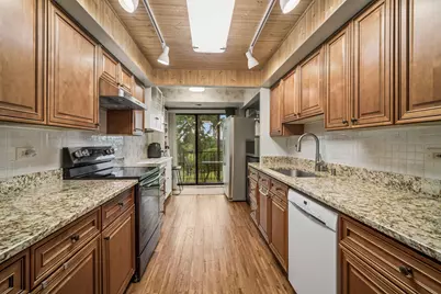 250 W Parliament Place #415, Mount Prospect, IL 60056 - Photo 8