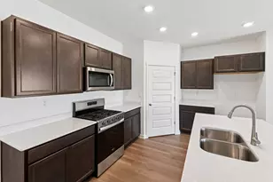 777 Plateau Dr, Pingree Grove, IL 60140 - Photo 14