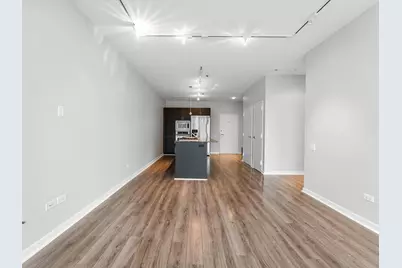 653 N Kingsbury Street #2004, Chicago, IL 60654 - Photo 2