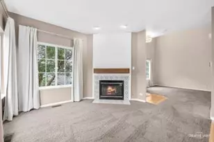 324 Abington Woods Dr, Aurora, IL 60502 - Photo 4