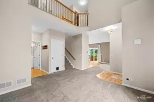 324 Abington Woods Dr, Aurora, IL 60502 - Photo 2