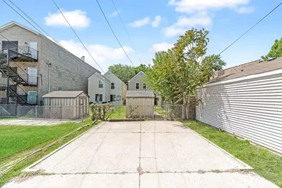 1835 S Ridgeway Avenue, Chicago, IL 60623 - Photo 24
