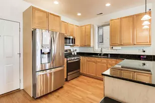930 W Cuyler Ave, Chicago, IL 60613 - Photo 12