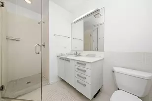 550 N St Clair St, Chicago, IL 60611 - Photo 10