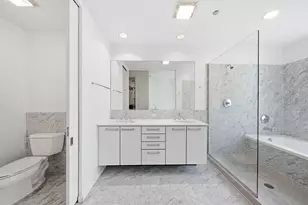 550 N St Clair St, Chicago, IL 60611 - Photo 14