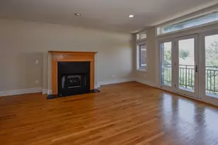 2942 N Lincoln Ave, Chicago, IL 60657 - Photo 10