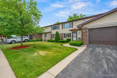 1328 Dove Court, Mount Prospect, IL 60056 - Photo 2