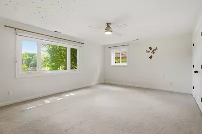 368 Hiawatha Drive, Lake in the Hills, IL 60156 - Photo 24
