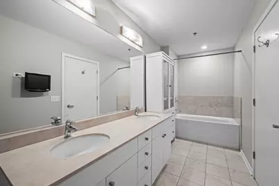 [Address not provided], Chicago, IL 60607 - Photo 16
