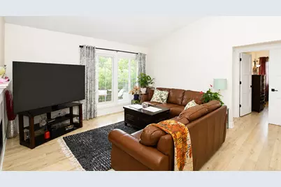 466 S President Street #304, Carol Stream, IL 60188 - Photo 4