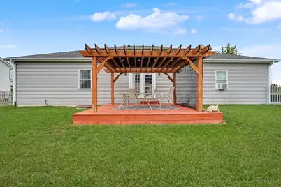 2002 E Grand Avenue, Saint John, IL 61873 - Photo 40