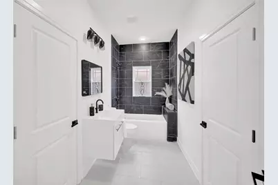 6840 S Cregier Avenue, Chicago, IL 60649 - Photo 16