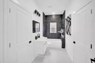 6840 S Cregier Ave, Chicago, IL 60649 - Photo 16