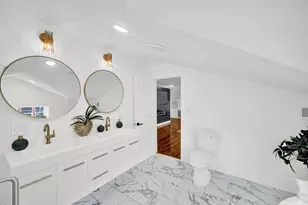 6840 S Cregier Ave, Chicago, IL 60649 - Photo 22