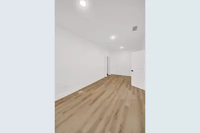 6840 S Cregier Avenue, Chicago, IL 60649 - Photo 28