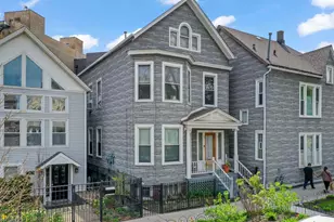 1429 W Barry Ave, Chicago, IL 60657 - Photo 2