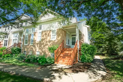 739 W Georgian Court, Addison, IL 60101 - Photo 1