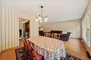 3715 Greenleaf St, Skokie, IL 60076 - Photo 6