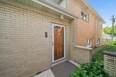 3715 Greenleaf Street, Skokie, IL 60076 - Photo 2