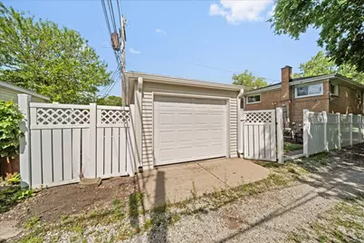 3715 Greenleaf Street, Skokie, IL 60076 - Photo 22