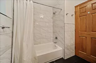 3715 Greenleaf St, Skokie, IL 60076 - Photo 12