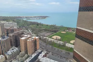 3660 N Lake Shore Dr, Chicago, IL 60613 - Photo 24