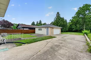 9700 W 58th St, Countryside, IL 60525 - Photo 8
