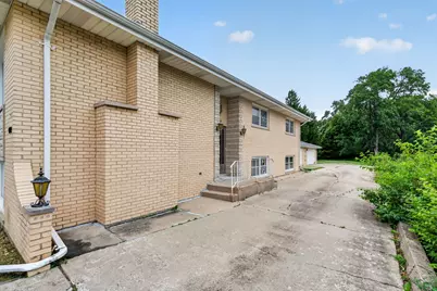 9700 W 58th Street, Countryside, IL 60525 - Photo 6