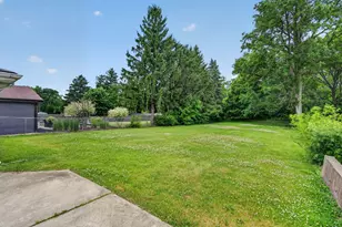 9700 W 58th St, Countryside, IL 60525 - Photo 12
