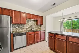 5235 Rockpointe Ct, Gurnee, IL 60031 - Photo 6