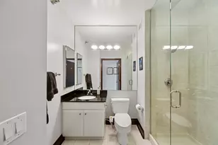 33 W Ontario St, Chicago, IL 60654 - Photo 24