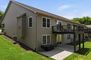 792 Brandon Wyley Dr, Dixon, IL 61021 - Photo 2