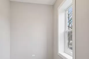 6122 S Champlain Ave, Chicago, IL 60637 - Photo 8