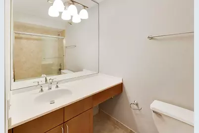[Address not provided], Chicago, IL 60611 - Photo 16