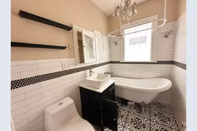 7949 S Manistee Avenue, Chicago, IL 60617 - Photo 8