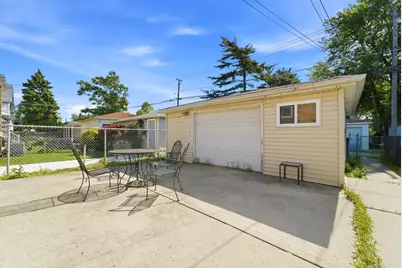 10817 S Avenue G, Chicago, IL 60617 - Photo 24