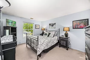 1103 Stratford Ct, Elgin, IL 60120 - Photo 14