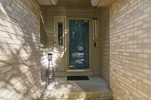 805 N First St, Elburn, IL 60119 - Photo 2