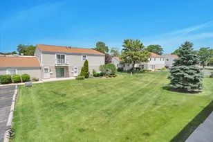 7632 159th Pl, Tinley Park, IL 60477 - Photo 1