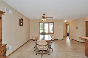 29285 S 80th Ave, Peotone, IL 60468 - Photo 16