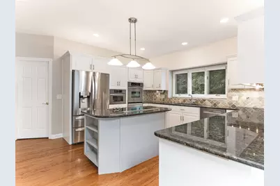 1035 Sheringham Drive, Naperville, IL 60565 - Photo 8