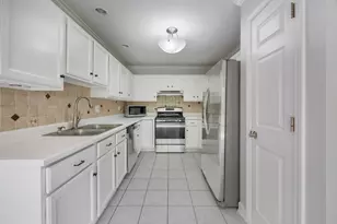 2910 Belle Ln, Schaumburg, IL 60193 - Photo 8