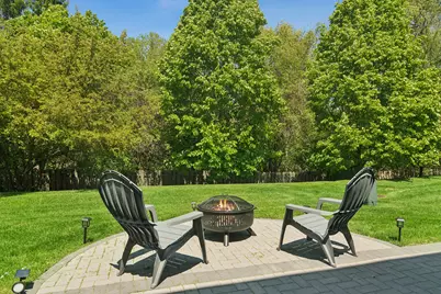 2313 Avalon Drive, Buffalo Grove, IL 60089 - Photo 32