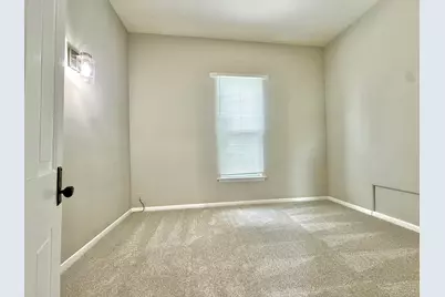 809 Douglas Street, Bloomington, IL 61701 - Photo 18