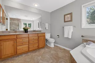 226 Ketten Dr, Naperville, IL 60563 - Photo 52
